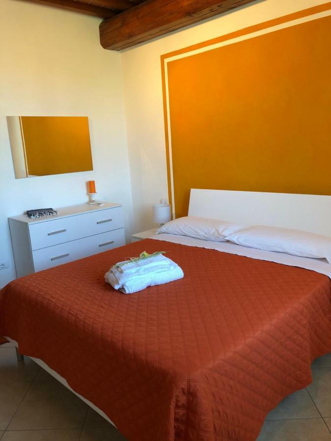 Colle Del Sole Guest House ลาสตรา อา ซินญา ภายนอก รูปภาพ