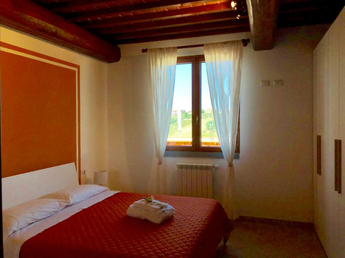 Colle Del Sole Guest House ลาสตรา อา ซินญา ภายนอก รูปภาพ