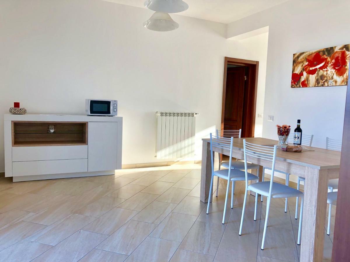 Colle Del Sole Guest House ลาสตรา อา ซินญา ภายนอก รูปภาพ