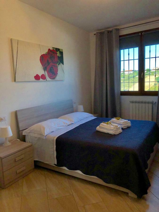 Colle Del Sole Guest House ลาสตรา อา ซินญา ภายนอก รูปภาพ