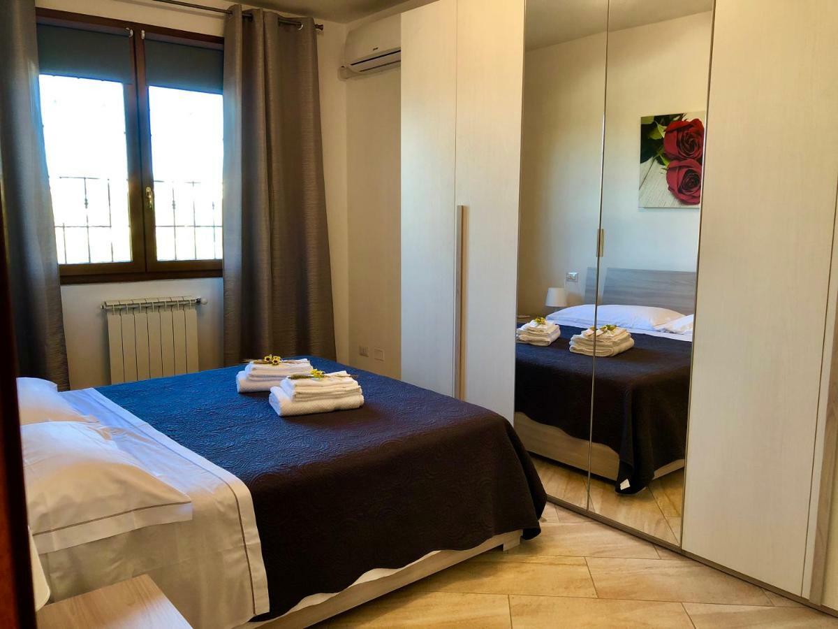 Colle Del Sole Guest House ลาสตรา อา ซินญา ภายนอก รูปภาพ