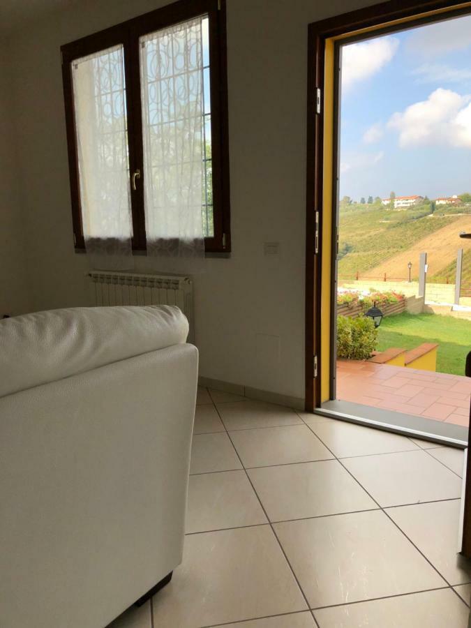 Colle Del Sole Guest House ลาสตรา อา ซินญา ภายนอก รูปภาพ