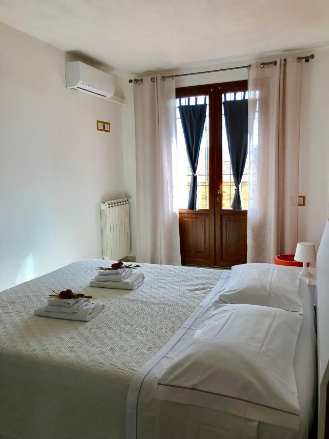 Colle Del Sole Guest House ลาสตรา อา ซินญา ภายนอก รูปภาพ
