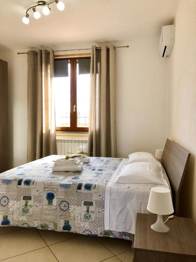 Colle Del Sole Guest House ลาสตรา อา ซินญา ภายนอก รูปภาพ